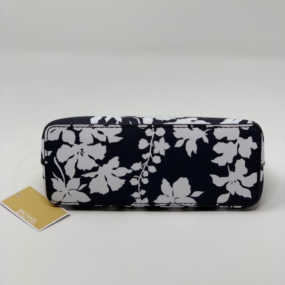 NWT Michael Kors floral cosmetic/travel case - Picture 4 of 6